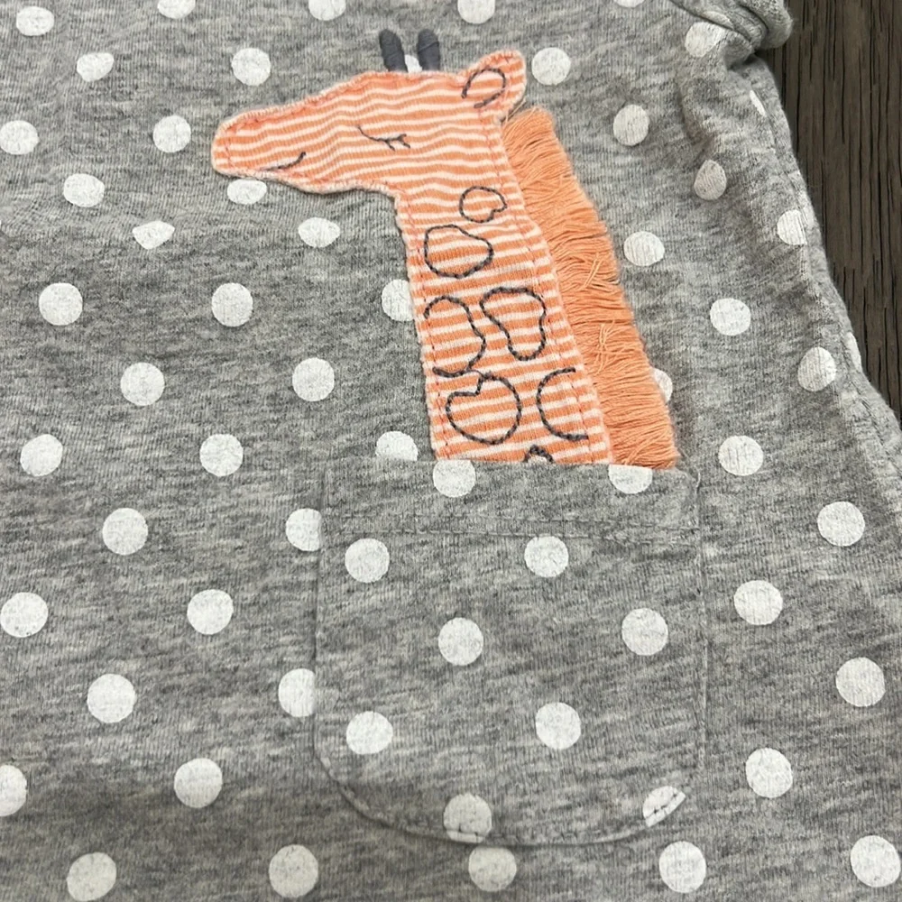 Carters baby girl striped bloomer with matching giraffe polkadot T-shirt